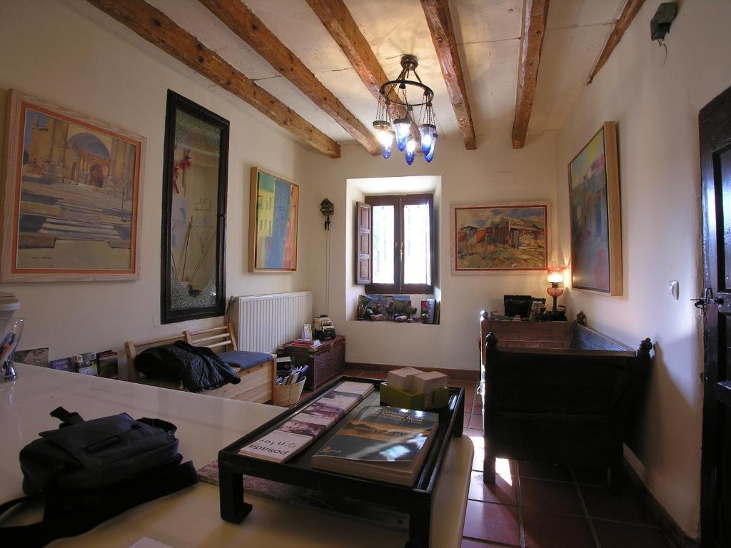 La Posada Del Pintor Tardajos Exterior photo